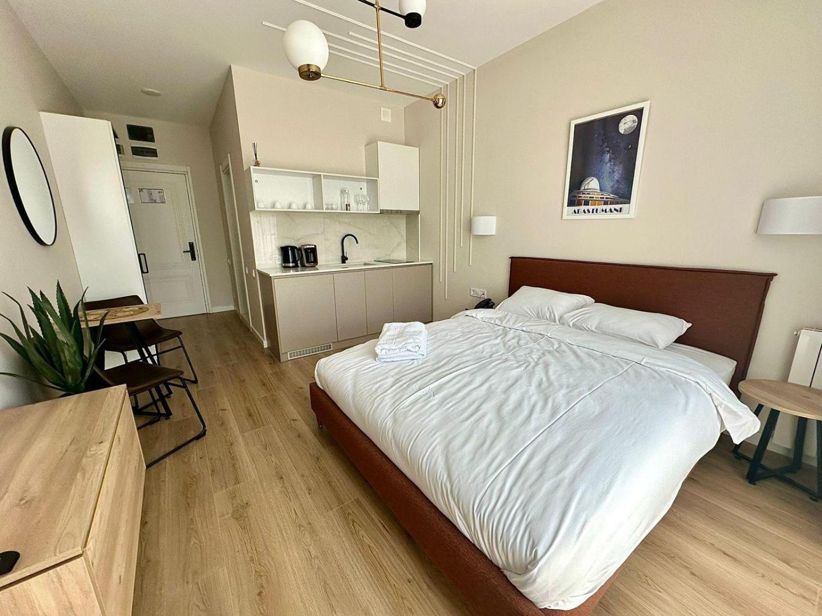 Nova Concierge Aparthotel Batumi Room photo